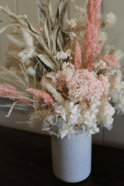 popular party ideas - pastel floral arrangements